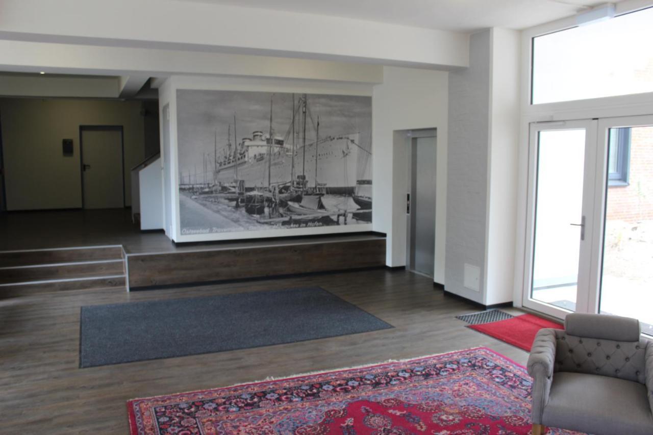 Duenenhaus 2 *